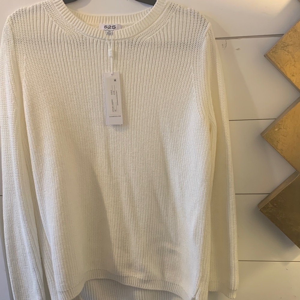 525 America Chalk White size XS . NWTs. Cotton knit. Emma crewneck sweater.